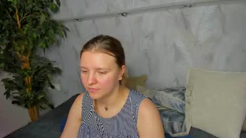 Snapshot of jenny_jimmy chatting on 2, 7, 2026 Jenny online show from 2, 7, 2026