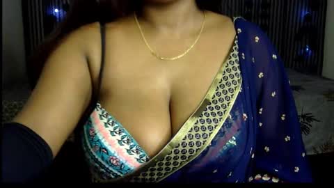 Snapshot of jennysinghaniya chatting on 11, 3, 2025 jenny online show from 11, 3, 2025