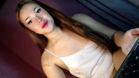 Snapshot of jennysweetfuckerxxx chatting on 5, 1, 2025 jenny69 online show from 5, 1, 2025