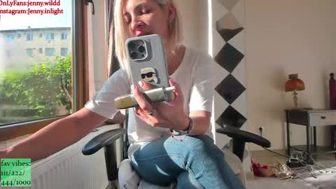Snapshot of jennywildd chatting on 19, 5, 2026 infamous blondiechloe. Jennyjennywildd online show from 19, 5, 2026