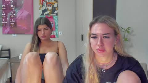 Snapshot of jeremayalove chatting on 8, 1, 2025 Hi hi We are Jessie and Betti online show from 8, 1, 2025