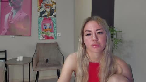 Snapshot of jeremayalove chatting on 24, 1, 2025 Hi hi We are Jessie and Betti online show from 24, 1, 2025