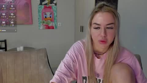 Snapshot of jeremayalove chatting on 2, 2, 2025 Hi hi We are Jessie and Betti online show from 2, 2, 2025