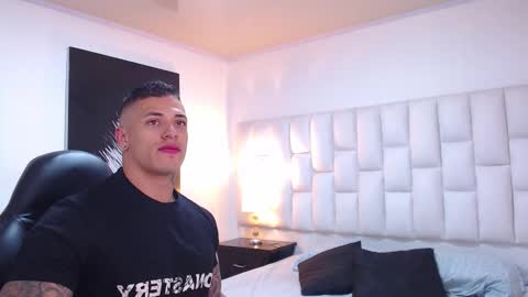 Snapshot of jeremy_lane chatting on 6, 2, 2026 Jeremy lane online show from 6, 2, 2026