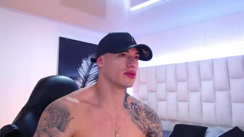 Snapshot of jeremy_lane chatting on 9, 6, 2026 Jeremy lane online show from 9, 6, 2026