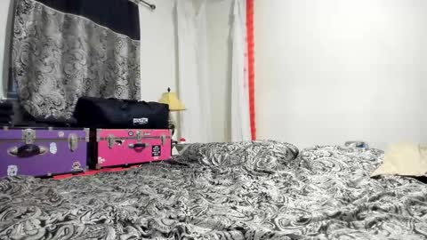 Jeri Lynn online show from 5, 10, 2025