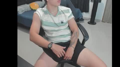 Snapshot of jeroo__ chatting on 18, 12, 2025 jeroo__ online show from 18, 12, 2025