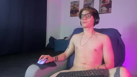 Snapshot of jerrycole_ chatting on 28, 9, 2025 Angelo online show from 28, 9, 2025