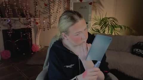 Snapshot of jes_solar chatting on 21, 2, 2026 jes_solar online show from 21, 2, 2026