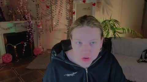 Snapshot of jes_solar chatting on 1, 3, 2026 jes_solar online show from 1, 3, 2026