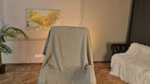 Snapshot of jes_solar chatting on 11, 7, 2026 jes_solar online show from 11, 7, 2026