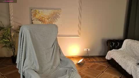 Snapshot of jes_solar chatting on 17, 7, 2026 jes_solar online show from 17, 7, 2026
