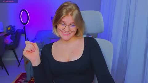 Snapshot of jess0e9 chatting on 12, 3, 2025 JessieVibes online show from 12, 3, 2025