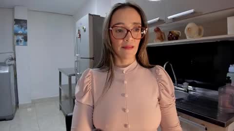 Snapshot of jess1ca_herrera chatting on 21, 12, 2024 jessica herreraToday I will be your devil and you my victim online show from 21, 12, 2024