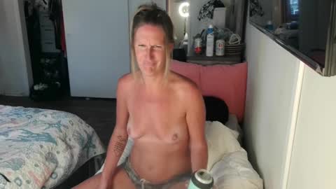 Snapshot of jess_dutton chatting on 27, 2, 2025 Jessica online show from 27, 2, 2025