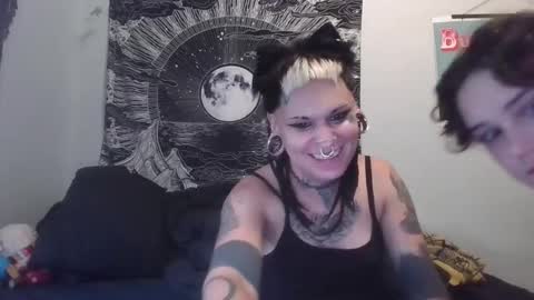 Snapshot of jessandpup chatting on 12, 9, 2025 Jess and Pup online show from 12, 9, 2025