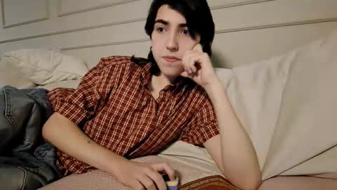 Snapshot of jesse_estrella chatting on 10, 10, 2025 Jesee Estrella online show from 10, 10, 2025