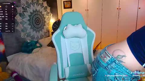 Snapshot of jessebangs chatting on 3, 11, 2025 Jesse online show from 3, 11, 2025