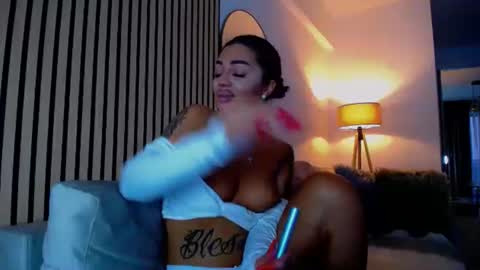 Snapshot of jessepurelove chatting on 6, 10, 2025 Jess online show from 6, 10, 2025
