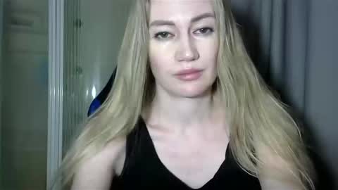 Snapshot of jessfox1 chatting on 7, 1, 2025 JessFox1 online show from 7, 1, 2025