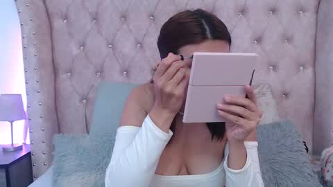 Jessica  online show from 30, 1, 2025