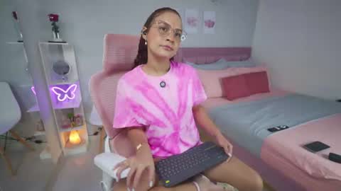 Snapshot of jessica_tom_ chatting on 29, 6, 2026 Jessica online show from 29, 6, 2026