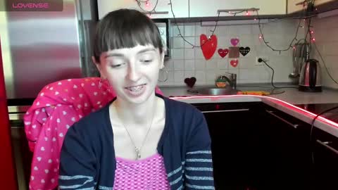 jessicaforris online show from 5, 2, 2025