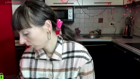 jessicaforris online show from 4, 3, 2025