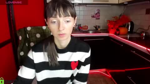 jessicaforris online show from 18, 11, 2025