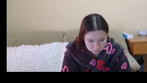 jessicaholland1 online show from 5, 4, 2026