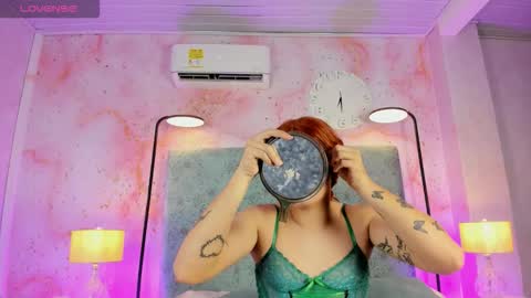 JESSI AND NAOMI online show from 3, 11, 2025