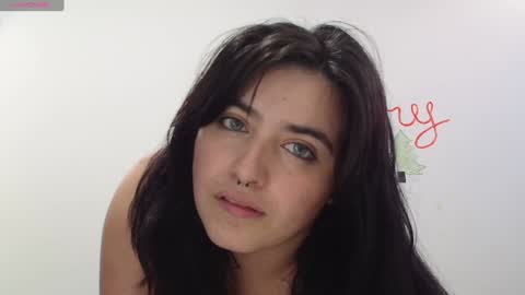 jessicared18 online show from 5, 2, 2025