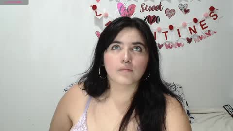 jessicared18 online show from 8, 2, 2025