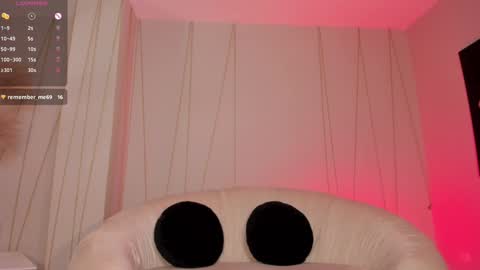 Snapshot of jessicawilliams1 chatting on 8, 1, 2025 JESS online show from 8, 1, 2025