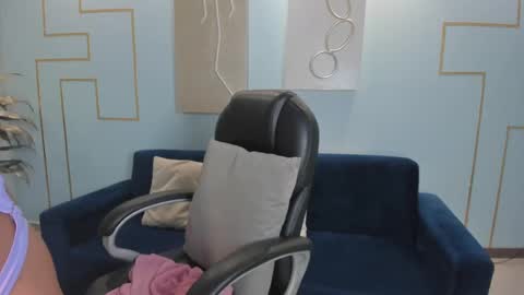 Snapshot of jessicawilliams1 chatting on 11, 3, 2025 JESS online show from 11, 3, 2025