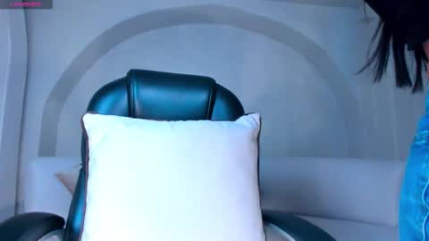 Snapshot of jessicawilliams1 chatting on 6, 10, 2025 JESS online show from 6, 10, 2025