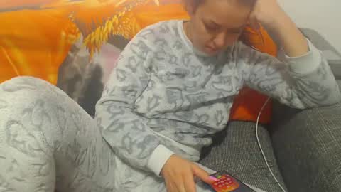 Snapshot of jessiestar3 chatting on 20, 2, 2025 jessiestar3 online show from 20, 2, 2025