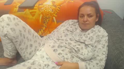 Snapshot of jessiestar3 chatting on 24, 2, 2025 jessiestar3 online show from 24, 2, 2025