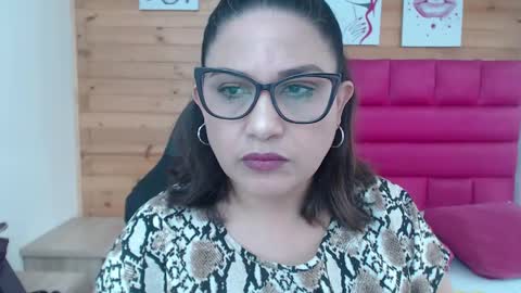 paola online show from 5, 12, 2024