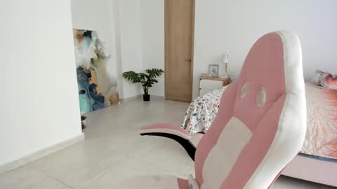    online show from 24, 2, 2025