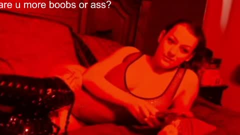 Snapshot of jessyboi0504 chatting on 22, 4, 2026 seductress Cyber Succubus online show from 22, 4, 2026