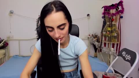Snapshot of jessystarrr chatting on 31, 12, 2024 Jessy online show from 31, 12, 2024