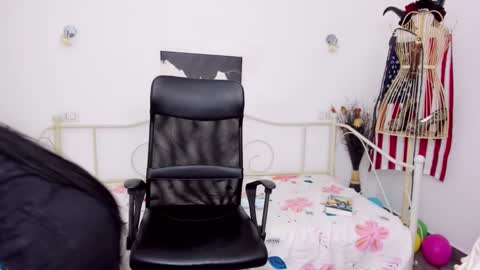Snapshot of jessystarrr chatting on 19, 1, 2025 Jessy online show from 19, 1, 2025