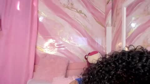 Snapshot of jessyzoe chatting on 17, 9, 2025 Jessy online show from 17, 9, 2025