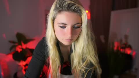 Snapshot of jetpearl chatting on 6, 5, 2026 Jet online show from 6, 5, 2026