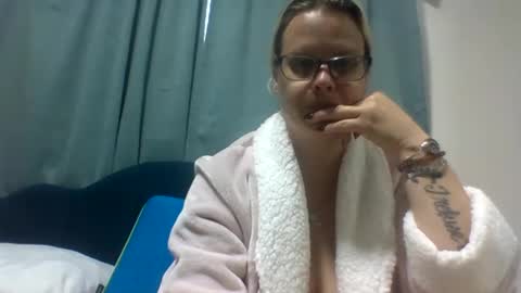 jeuelz1 online show from 21, 2, 2025