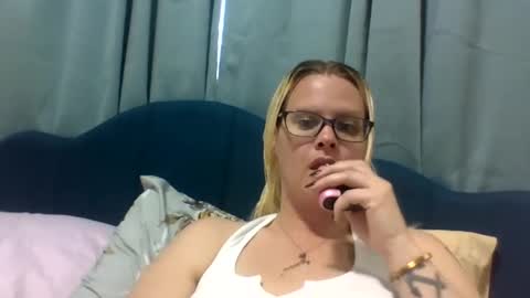 jeuelz1 online show from 4, 3, 2025