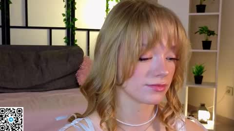 Gwen online show from 5, 3, 2026