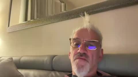 jewlronny online show from 2, 2, 2025