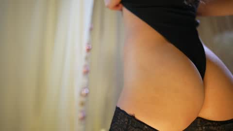 Snapshot of jeyssy69 chatting on 9, 1, 2026 Jeyssy also Andra online show from 9, 1, 2026